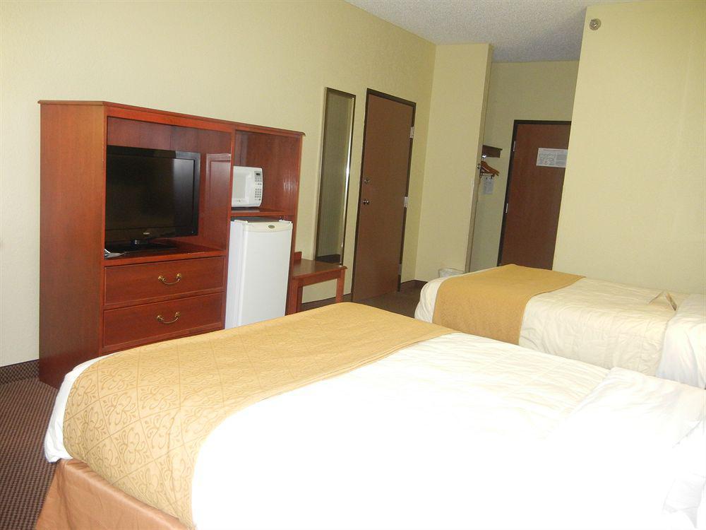 Quality Inn East Evansville Exteriér fotografie